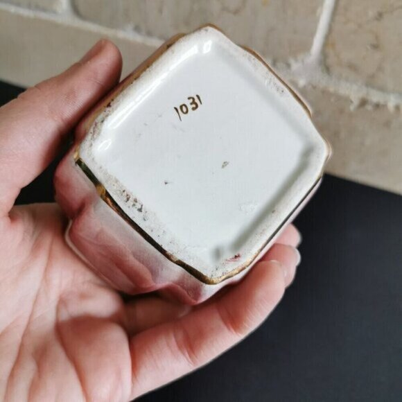 Small Storage Dish w/Lid Geometric Burgundy Gold Asian Trinkets Jewelry Box - Picture 7 of 9